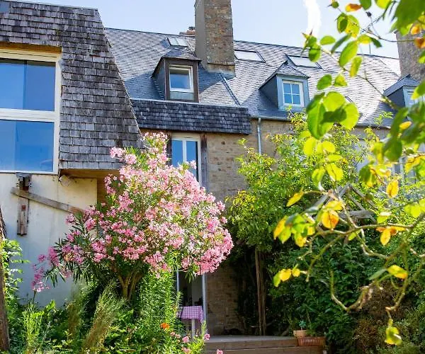 Le 74 Bed & Breakfast